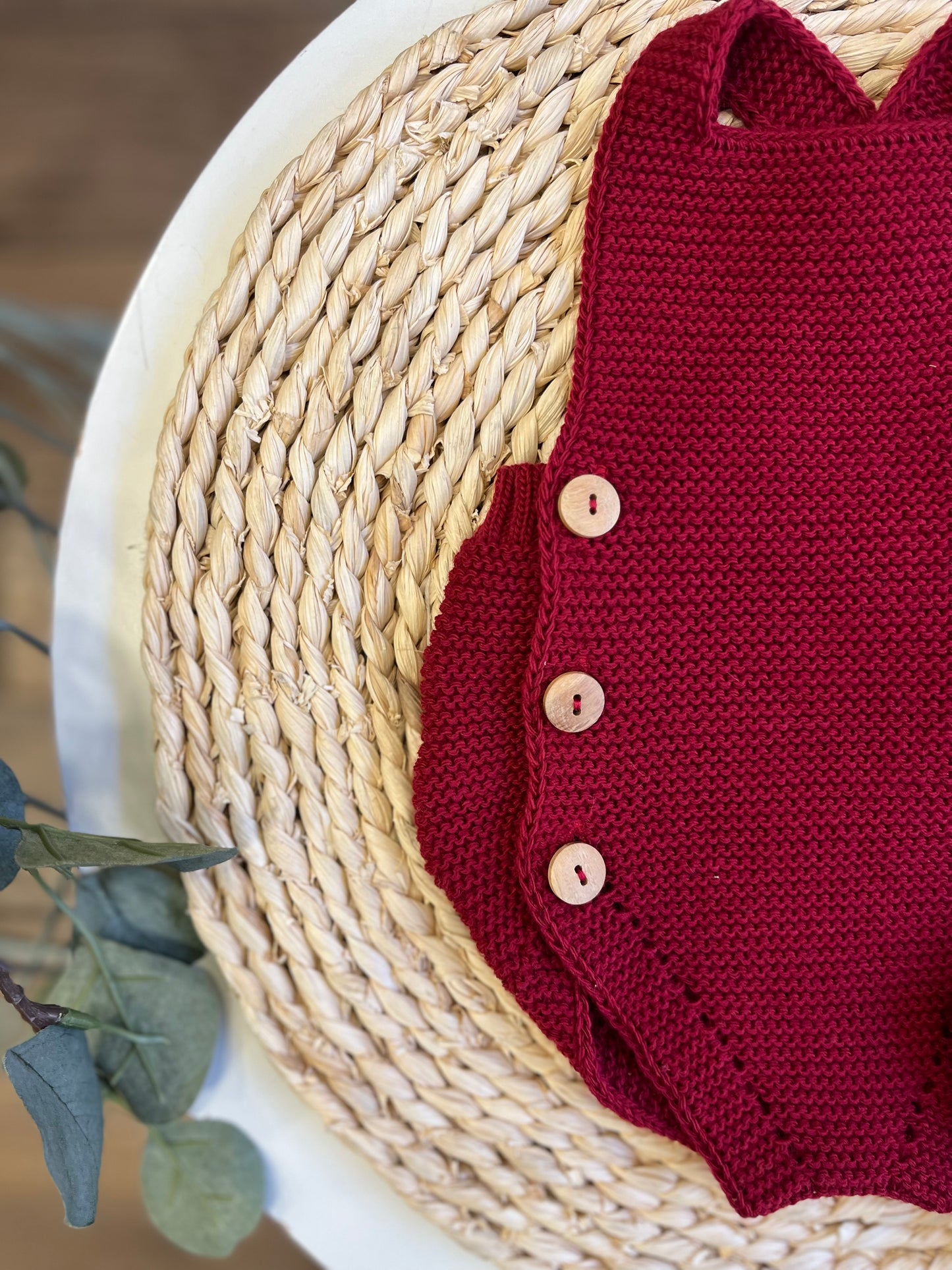 Set cappellino e  pagliaccetto in maglia