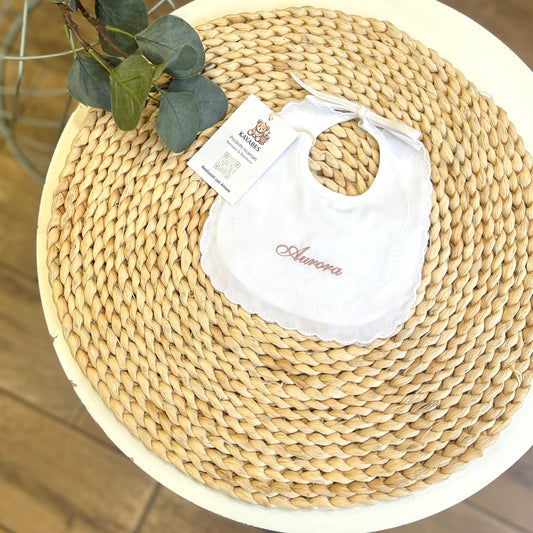 Bavetta con nome ricamato