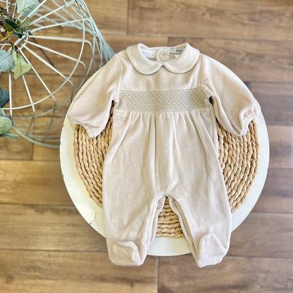 Tutina in ciniglia punto smock Beige