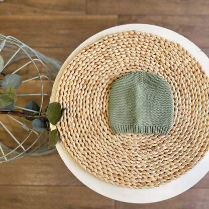 Cappellino in tricot verde salvia