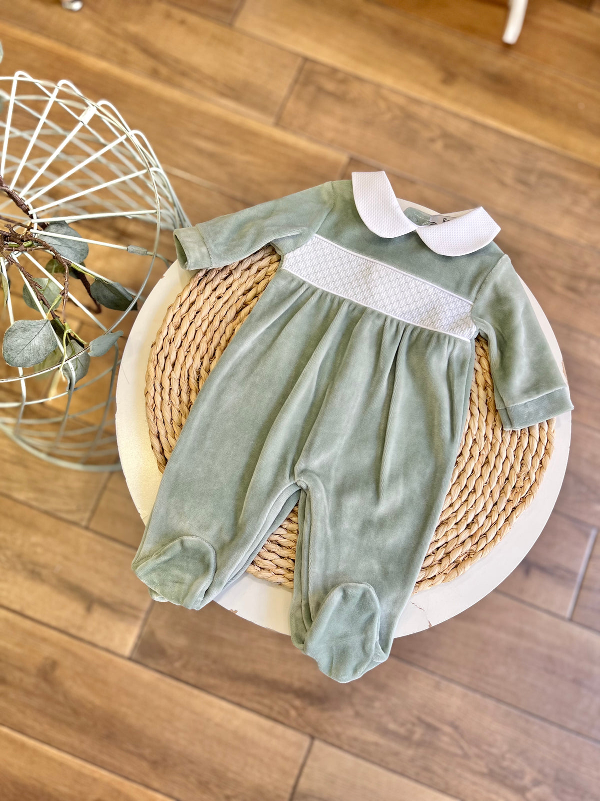 Tutina in ciniglia punto smock Salvia