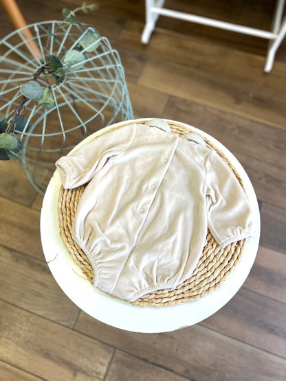 Pagliaccetto in ciniglia punto smock Beige