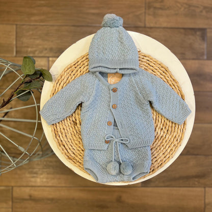 Completo invernale cardigan, culotte e cappellino Azul