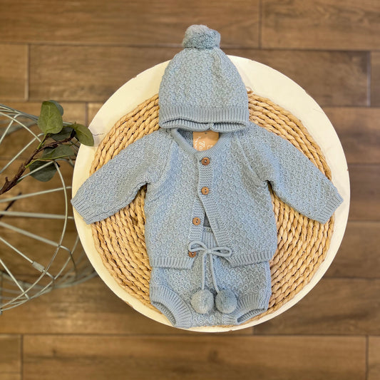 Completo invernale cardigan, culotte e cappellino Azul