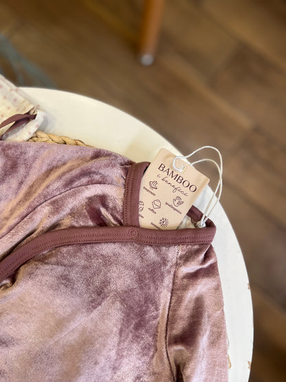 Completo in ciniglia Soft Bamboo con sacchetto Rosa cipolla