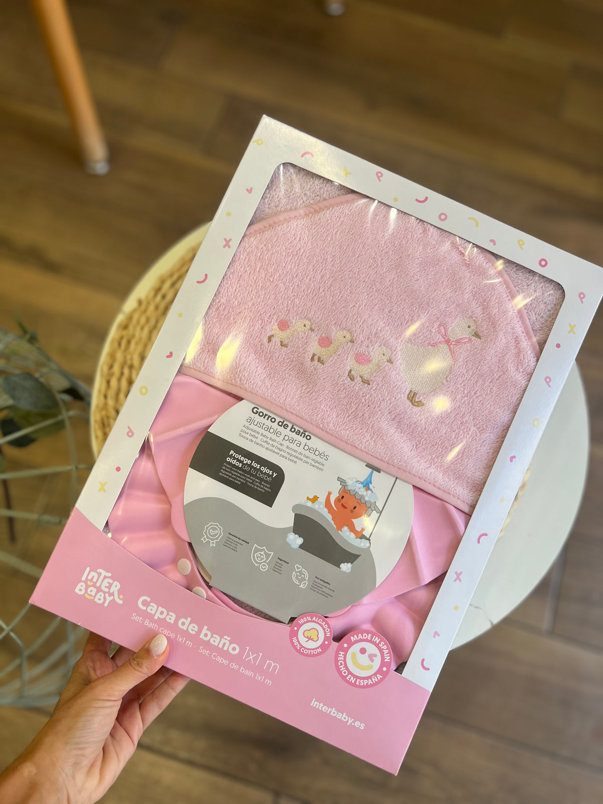 Accappatoio triangolo con cuffia da bagno Cuak rosa