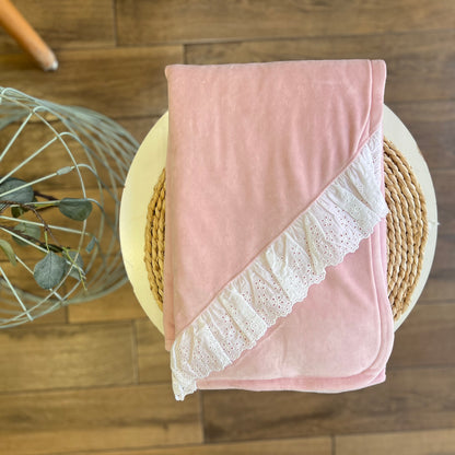 Coperta ciniglia Rosa con inserti sangallo