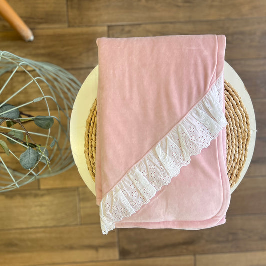 Coperta ciniglia Rosa con inserti sangallo
