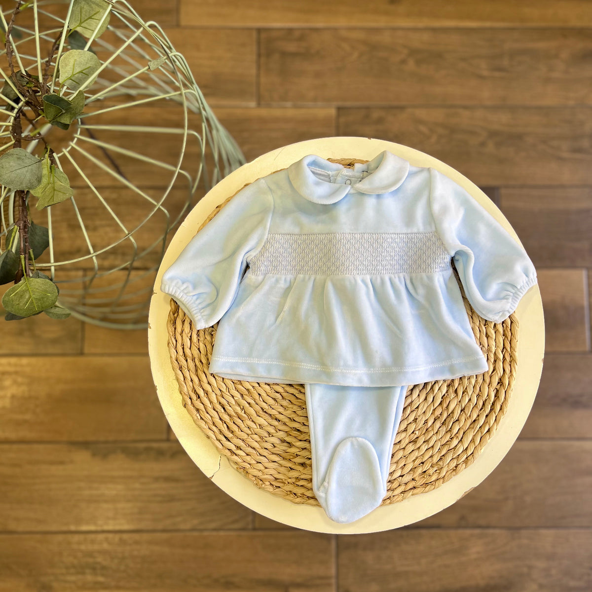 Completo in ciniglia punto smock Celeste
