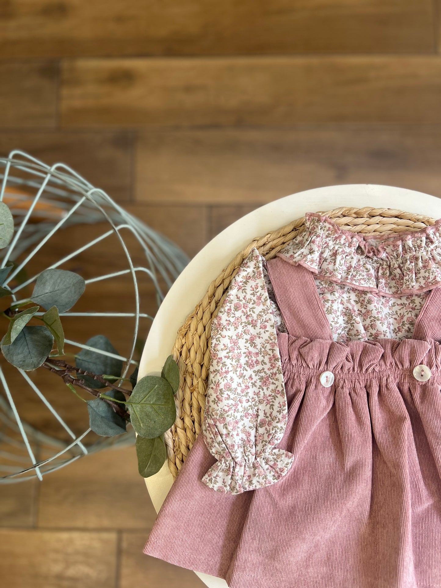Camicia e salopette a costine in vellutino