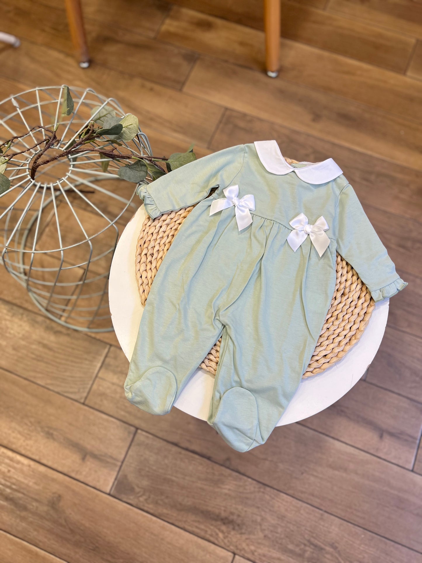 Tutina con fiocchetti Verde Salvia